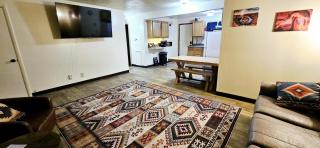 1Bd, King, Brkfst, Large TVs, WD, Sleeps 4, BBQ - Page - 3