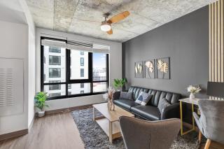 Big City Energy 2BR Apt in the Heart of BHM - Birmingham - 0