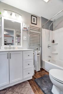 Cheerful 2-Bedroom with convenient Expressway access - Springfield - 4