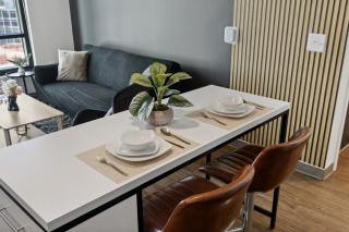 Chic Central Birmingham Condo 2BR - Birmingham - 2