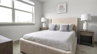 Landing at The Henry Luxury Apartments - 2 Bedrooms in Sanford - Sanford - 2