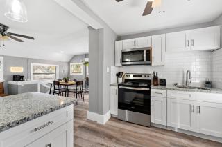 Coastal Haven Retreat - St Petersburg - 2