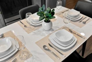 2BR Fully Furnished Minutes from Everything - 9
