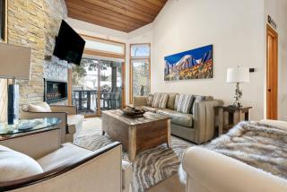 Cozy Townhouse in Avon - 8