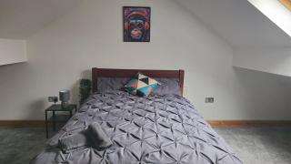 Family Friendly 3BR Near Peak District Sleeps 9 - Huddersfield - 1