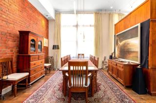 Luxurious and elegant Art Abode - 6