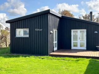 Black Wooden Summer House By The West Coast - Løkken - 4