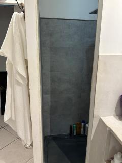 Belle villa contemporaine avec piscine - 1