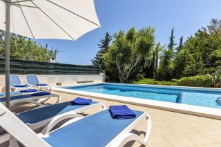 Traditional villa near Pollensa for 4 people by Renthousing - 2
