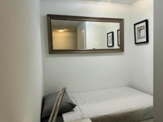 Spacious & Central 1 bdrm 2 real beds - 2