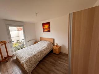 Villa ROSA seasonalflat Au RDC 80 rue Paul Vaillant Couturier Malakoff 92240 - 1