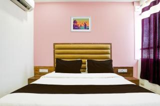 Hotel O RR - Vadodara - 1