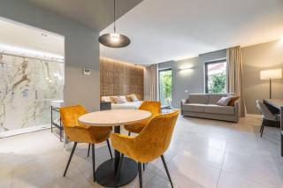 Karalin Sonnino Suites - 0