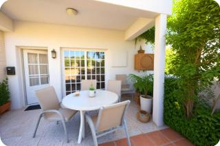 Three Bedroom with Fireplace and Piano - Pafos - 8