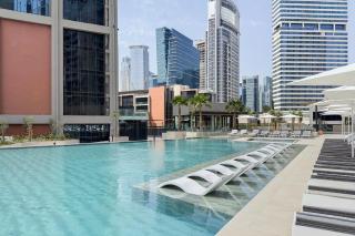 High-Rise 1BDR Apartment in Business Bay - 1