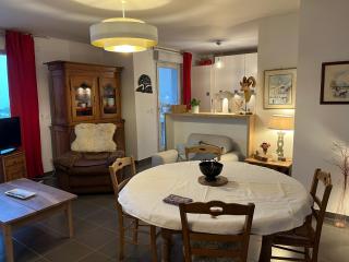 Proche GENEVE - Cessy - 1