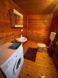 Cozy Wooden Cottage - Banja Luka - 6