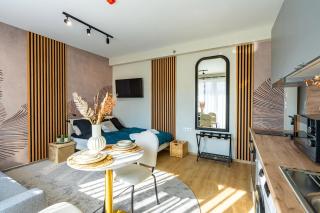 Modern Downtown Studio with a Sunny Terrace - Budapeste - 8