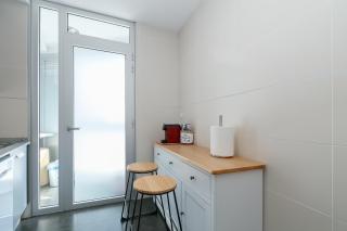 Con parking y vistas al mar by CABANA Rentals - 1