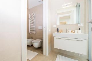 Waterfront Luxury Studio, FREE Parking, AC, NETFLIX & WIFI By Tilo Lux - Genova - 7