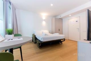 Waterfront Luxury Studio, FREE Parking, AC, NETFLIX & WIFI By Tilo Lux - Genua - 2