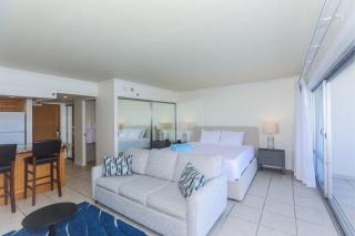Ilikai Tower 1637 - Honolulu - 7