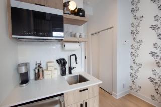 Studio #4 - Self Check-In - Plateau - St-Denis - Montreal - 4