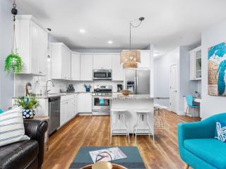 The Heart of TC 2BDR Ground Floor Condo in Downtown TC 2846 - 2