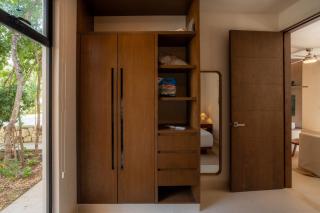 The Hibiscus House - 8