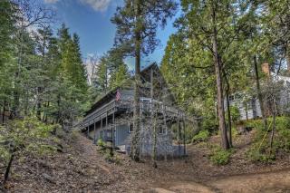 Cozy Escape- Walking Distance to Village! - 8