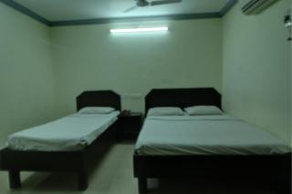 Hotel O Vasantham Inn - Panruti - 3
