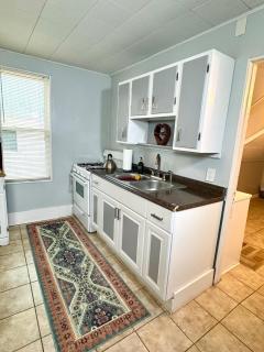 The House Hotels - Huge Ohio City District Home - 5 Minutes from Downtown - W45th1 Upper - Cleveland - 5
