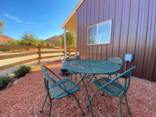 Kanab Barn Loft House on 40 acres Pet Friendly - Kanab - 1