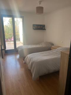 Appartement entier 1 à 4 personnes au calme avec parking gratuit - Nîmes - 4