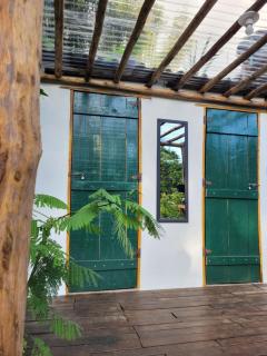 Nosso Quintal Candeias - Cabana Flamboyant - 1