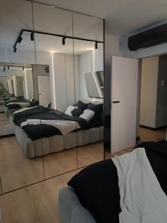 Black Bella Apartament Kielce, Widok na Telegraf, Garaż, Klimatyzacja, Lustra w sypialni - Kielce - 8