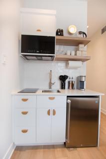 Studio #3 - Self Check-In - Plateau - St-Denis - Montreal - 7