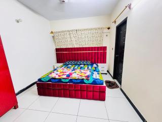 Cozy & Modern 2 Bed Appt with secured parking - Karachi - 9