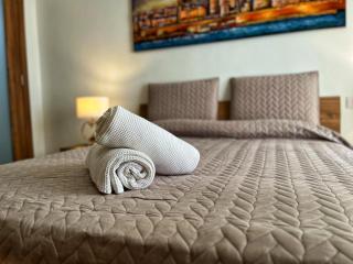 Charming Two Bedroom Apartment - 4