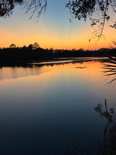 Cozy new camper on lake front & access to fishing - Clewiston - 4
