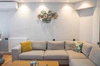 Blue Angel 2 bedroom Apartment with sea view - 1