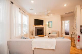 2b 2ba W In-unit Laundry, Central Air - Boston - 8