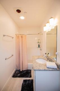 2b 2ba W In-unit Laundry, Central Air - Boston - 1