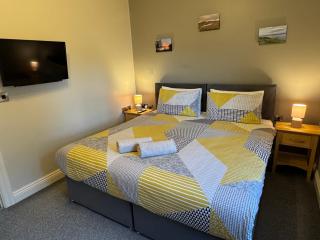 2 Castle Hume Court Holiday House - 8