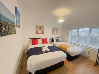 BetaHouse -3BR -Pool Table -Free parking -Spacious - Manchester - 7