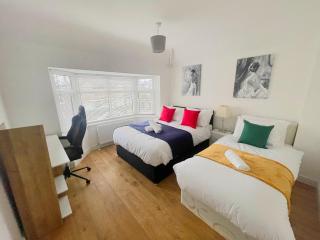BetaHouse -3BR -Pool Table -Free parking -Spacious - Manchester - 6