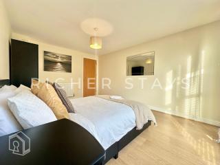 Modern 4-Bedroom House, Families and Contractors - 3