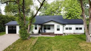 Newly Remodeled 4BDR Retreat Near Downtown East Bay 2839 - 4