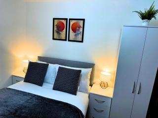 The Immaculate House - Birmingham - 5