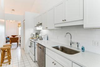 Walk to Beach Airy Manasota Key Condo! - Englewood - 2
